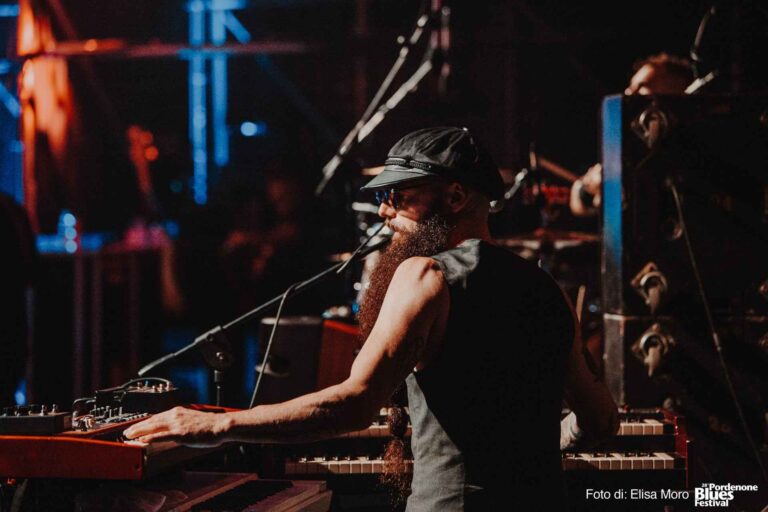 2019 07 18 rival sons eric sardinas joanna connor 102 ph elisa moro