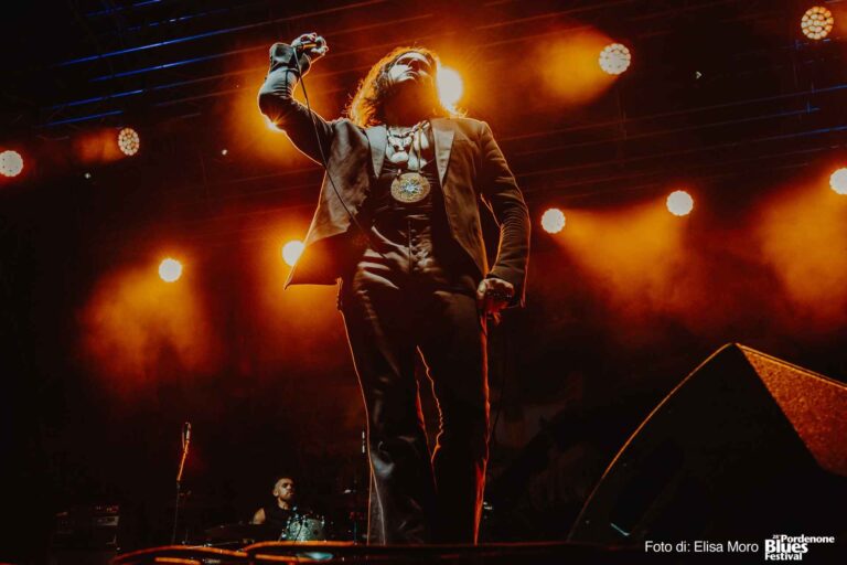2019 07 18 rival sons eric sardinas joanna connor 110 ph elisa moro