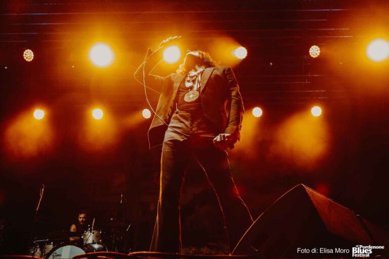 2019 07 18 rival sons eric sardinas joanna connor 111 ph elisa moro