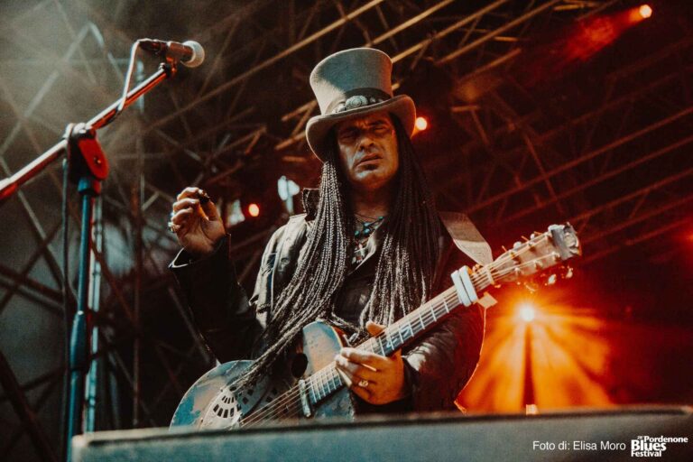 2019 07 18 rival sons eric sardinas joanna connor 115 ph elisa moro