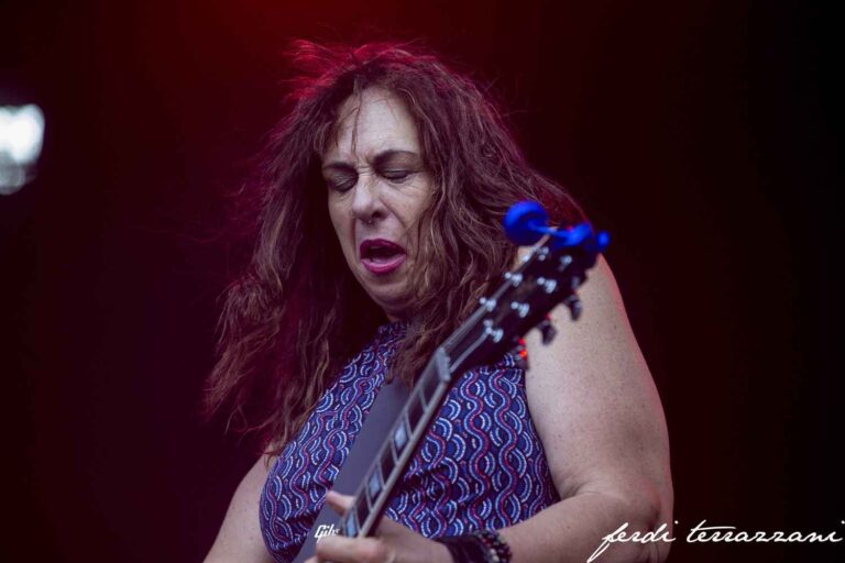 2019 07 18 rival sons eric sardinas joanna connor 29 ph terrazzani
