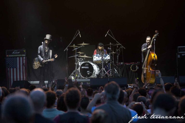 2019 07 18 rival sons eric sardinas joanna connor 3 ph terrazzani