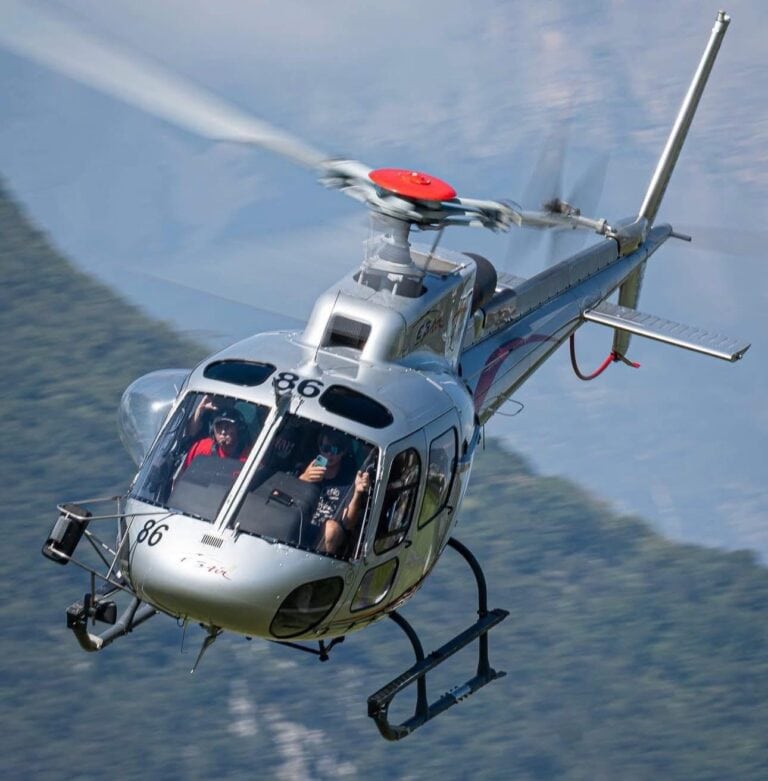 elicottero in volo
